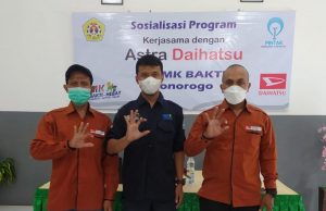 Gandeng Astra Daihatsu, SMK Bakti Ponorogo Cetak Lulusan Siap Kerja Standar Industri