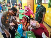 Kapolsek Slahung Tinjau Vaksinasi Covid – 19 Anak Usia 6 -11 Tahun