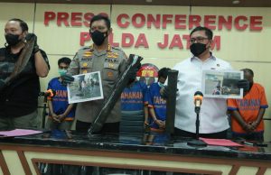 Komplotan Spesialis Pencurian Kabel Bawah Tanah Milik Telkom Dibekuk Jatanras Polda Jatim