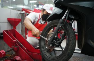 Deteksi Dini : Tanda-tanda Ban Harus Diganti