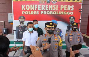 Klarifikasi Video Viral, Kapolres Probolinggo : 1537 TPS Pilkades Serentak Berlangsung Aman dan Tertib