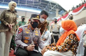 Tinjau Vaksinasi Se-Indonesia, Kapolri Dorong Percepatan Target Dosis Dua dan Booster