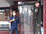 SMK PGRI 2 Ponorogo Pasang Bilik Sterilisasi Berbasis Ozone Disinfectant Bantuan United Tractors