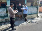 Bhabinkamtibmas Polsek Taman Bersinergi dengan Babinsa Lakukan Tracing Cegah Penyebaran Covid-19