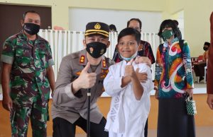 Keceriaan Anak Malang Saat Vaksin di Kunjungan Kapolres