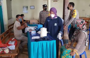 Dukung Program Pemerintah, Polsek Jambon Gelar Vaksinasi di Desa Karanglo Kidul