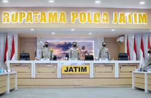 28 Polres jajaran Polda Jatim menerima penghargaan Pelayanan Publik dari Kemenpan RB