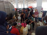 Pedagang Pasar Legi Ponorogo Digelontor Minyak Goreng Curah