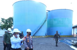 Tinjau Pabrik Minyak Goreng di Bali, Kapolri Pastikan Stok dan Harga Sesuai HET Dipasaran