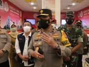 Wakapolda Jatim Cek Vaksinasi Dosis Tiga di Royal Plaza Surabaya-l