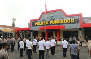 Jelang Penerimaan Polri, Kabag SDM Polres Ponorogo Ajak Anggota Sosialisasikan Prinsip “BETAH” Kepada Masyarakat