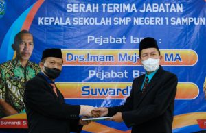 Suwardi Lanjutkan Capaian Imam Mujahid, SMPN 1 Sampung Maju, Berprestasi & Religius