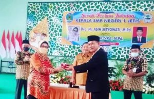 Prestasi Asih Setyowati Jadi Inspirasi, Sudarto: Semoga SMPN 1 Jetis Lebih Kuncoro