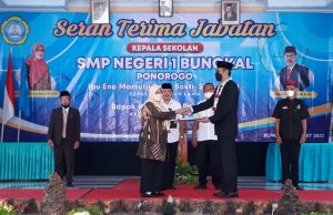 Riduwan Lanjutkan Perjuangan Ena Marsutji SMPN 1 Bungkal Lebih Maju Lagi