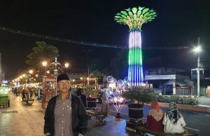 Kang Suli Terpesona Indahnya Jalan HOS Cokroaminoto Ponorogo