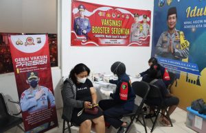 Percepat Capaian Vaksinasi Untuk Herd Immunity,Polres Pasuruan Kota Gelar Vaksinasi Malam Hari