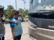 Jelang Mudik Lebaran, Petugas Terminal Seloaji Ponorogo Lakukan Ram Cek