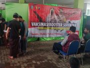 Siapkan Mudik Sehat dan Aman, Polresta Malang Kota Gelar Vaksinasi Booster di Ponpes