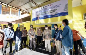 Polda Jatim Kolaborasi Dengan BEM Unair Gelar Vaksinasi Booster Bagi Mahasiswa