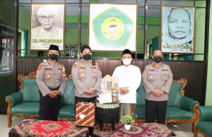Silaturahmi Kapolres Ponorogo Dengan Gus Ayub Ponpes KH. Syamsudin