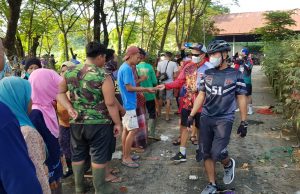 Siswa SETUKPA POLRI Bersama Komunikasi Sepeda ” Berbagi “