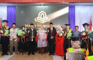Purnawiyata & Wisuda Prodistik Angkatan VIII, Lulusan MAN 1 Ponorogo Unggul TIK