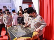 Waka Polri Letakan Batu Pertama Pembangunan Masjid di Kediri