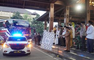 Polres Ponorogo Amankan Pemberangkatan Jemaah Haji Tahun 2022 Ponorogo