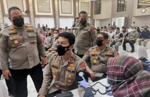 Sambut HUT Bhayangkara Polda Jatim Gelar Baksos Kesehatan Donor Darah, Operasi Sumbing dan Katarak