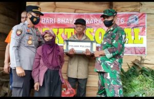 Sambut HUT Bhayangkara Ke 76, Polsek Pulung Gelar Baksos di Rumah Warga Terdampak Longsor