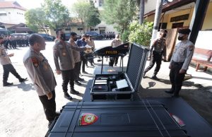 Puslitbang Polri Evaluasi Peralatan Dalmas dan PPH Persiapan Pengamanan Pemilu 2024