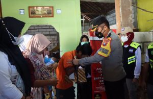 Polisi Peduli,Balita Kelainan Jantung Mendapat Bantuan Sosial dari Polres Bojonegoro