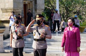 Beri Penghormatan ke TMP Kalibata, Kapolri Lanjutkan Semangat Pahlawan Wujudkan Indonesia Emas