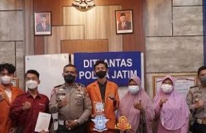 Locomotive Picture MAN 1 Ponorogo Juara 1 Lomba Video Konten Kreatif Dirlantas Polda Jatim