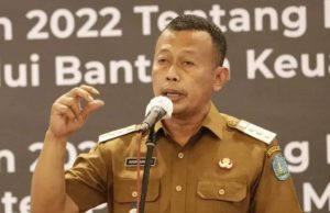 Bupati Sugiri Ngantor di Pudak, Pimpin Pengendalian PMK Datangkan Tim IPB