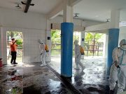 Polres Batu Lakukan Penyemprotan Disinfektan Serentak Cegah Wabah PMK