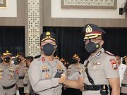 Kapolda Jatim Resmi Lantik Dirlantas dan Karumkit Bhayangkara Tk.II Jatim serta 12 Kapolres Jajaran