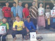 Peduli Korban PMK, Johan Budi Serahkan Bantuan Sembako dari Puan Maharani