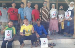 Peduli Korban PMK, Johan Budi Serahkan Bantuan Sembako dari Puan Maharani