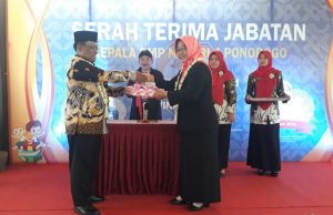 Winarti, M.Pd Siap Lanjutkan Sukses Basuki M.Pd SMPN 4 Ponorogo Hebat, Berkarakter & Berprestasi