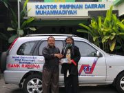 Bank Rasuna Beri Satu Unit Mobil, Dukung Operasional Dakwah Persyarikatan Muhammadiyah