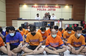 Selama 8 bulan, Polda Jatim dan Jajaran Berhasil Ungkap 520 Kasus Perjudian,763 Tersangka Diamankan