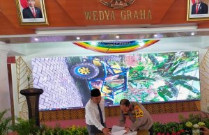 Sukseskan Program Pertanian, Polres dan Pemkab Ngawi Tandatangani MoU Bhatarling