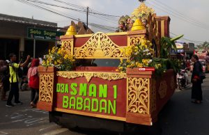 SMAN 1 Babadan Kirim Enam Dayang Pada Kirab Lintas Sejarah Grebeg Suro