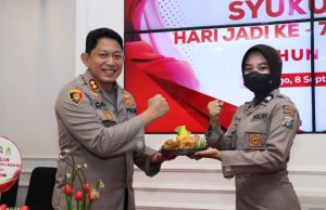 Tasyakuran HUT Ke 74 Polwan RI, Kapolres Ponorogo: Miliki Ilmu Seluas Luasnya Serta Pedomani Tribrata dan Catur Prasetya