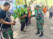 Aksi Peduli Lingkungan Polres Tulungagung Tanam Pohon dan Bersihkan Pantai bersama Persota