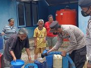 Beskem Sukun, Desa Sidoharjo, Kampung di Tengah Hutan Kesulitan Air Bersih , Polsek Pulung Kirim Bantuan