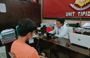 Polres Bangkalan Tangkap Pelaku Jambret Handphone milik Emak-emak