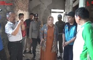 Dengar Warganya Hidup Kurang Layak, Bunda Lisdyarita Lekas Tinjau Kondisinya