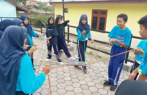 Tumbuhkan Jiwa Kepemimpinan, OSIS Baru SMPN 1 Babadan Latihan Dasar Kepemimpinan